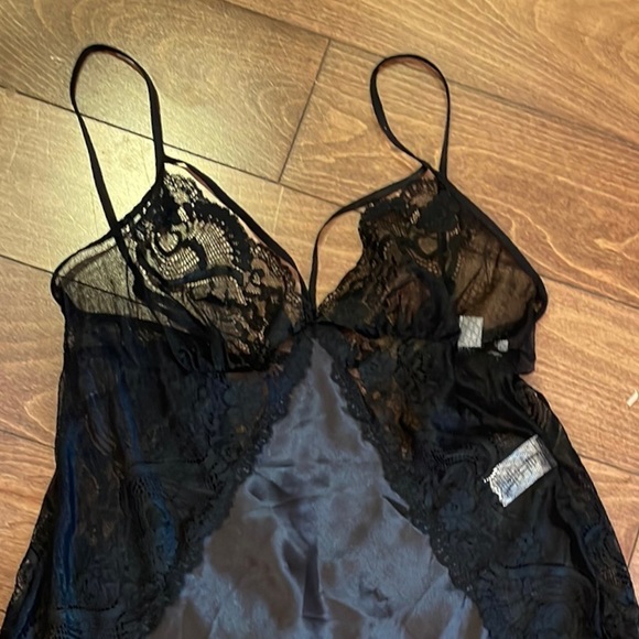 Sexy satin and lace slip new without tags - Picture 12 of 14